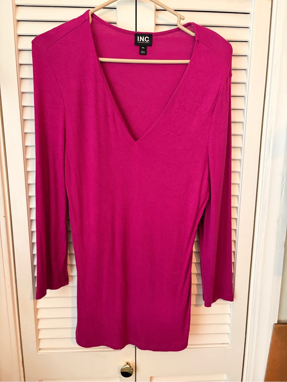 INC International Concepts Long-Sleeve V-Neck Top in Fuchsia